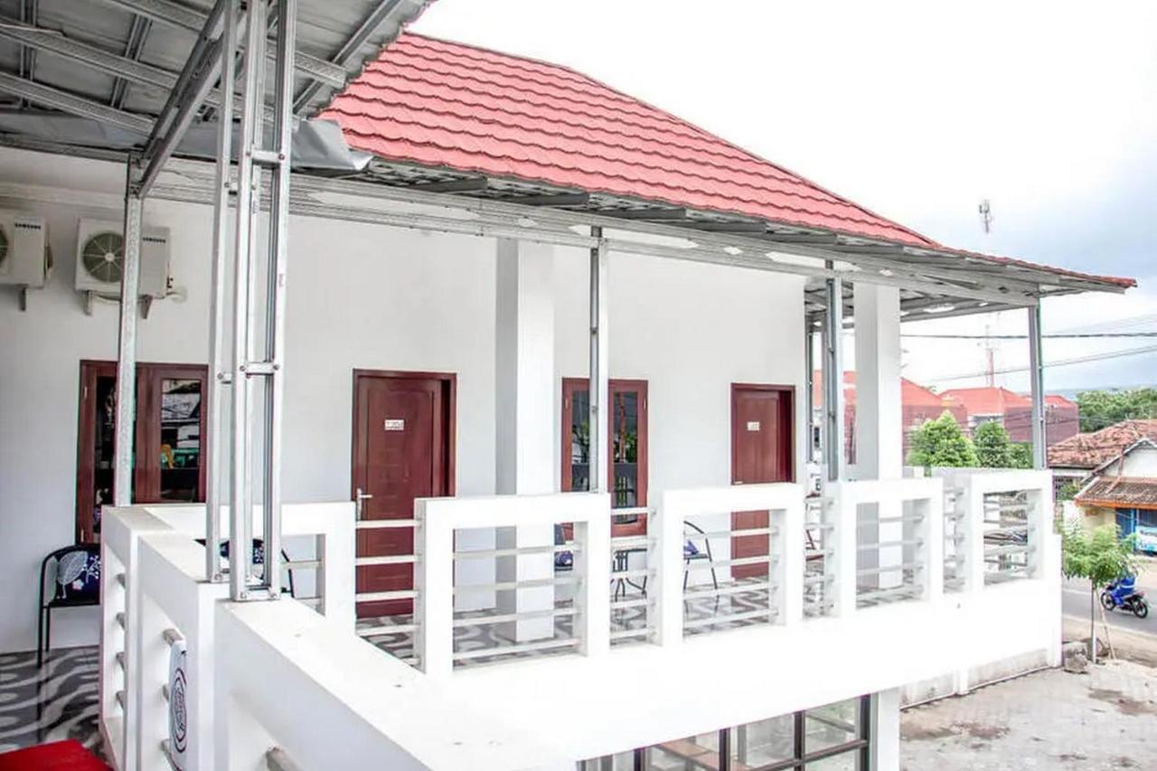 Samar Wulu Guest House Syariah Mitra Reddoorz Near Ketapang Ketapang  Eksteriør billede