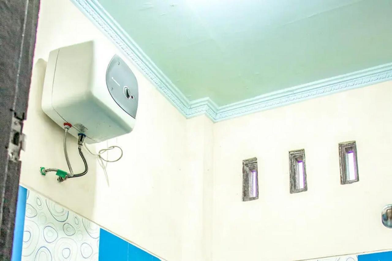 Samar Wulu Guest House Syariah Mitra Reddoorz Near Ketapang Ketapang  Værelse billede