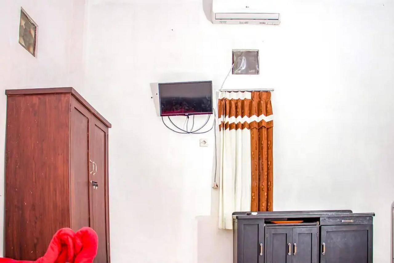 Samar Wulu Guest House Syariah Mitra Reddoorz Near Ketapang Ketapang  Eksteriør billede