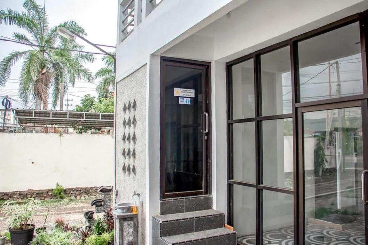 Samar Wulu Guest House Syariah Mitra Reddoorz Near Ketapang Ketapang  Eksteriør billede
